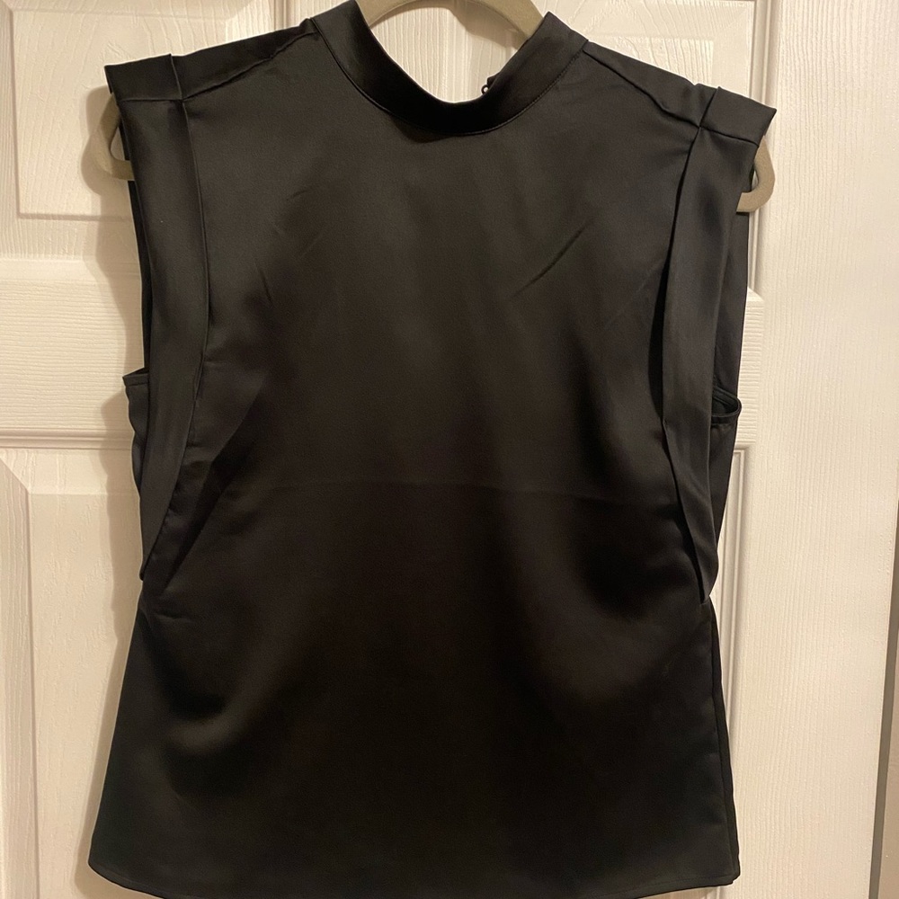 NWOT Satin Dynamite sleeveless top